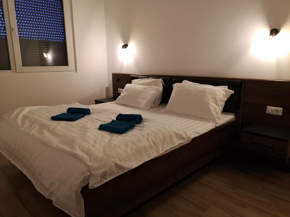 Ared-Atrium Mall Chrysflatty3 Premium Apartment 60Mp Arad Esterno foto