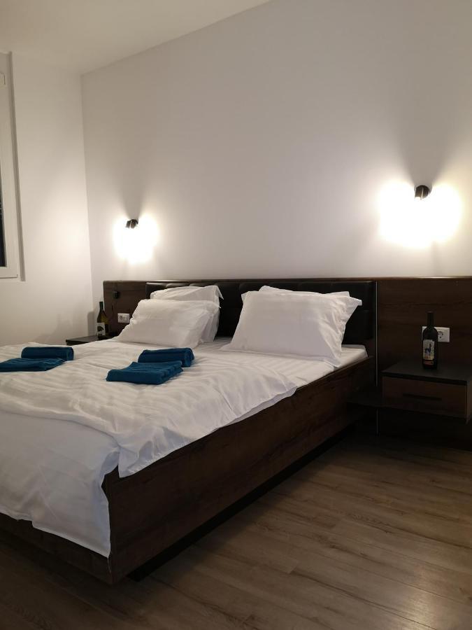 Ared-Atrium Mall Chrysflatty3 Premium Apartment 60Mp Arad Esterno foto