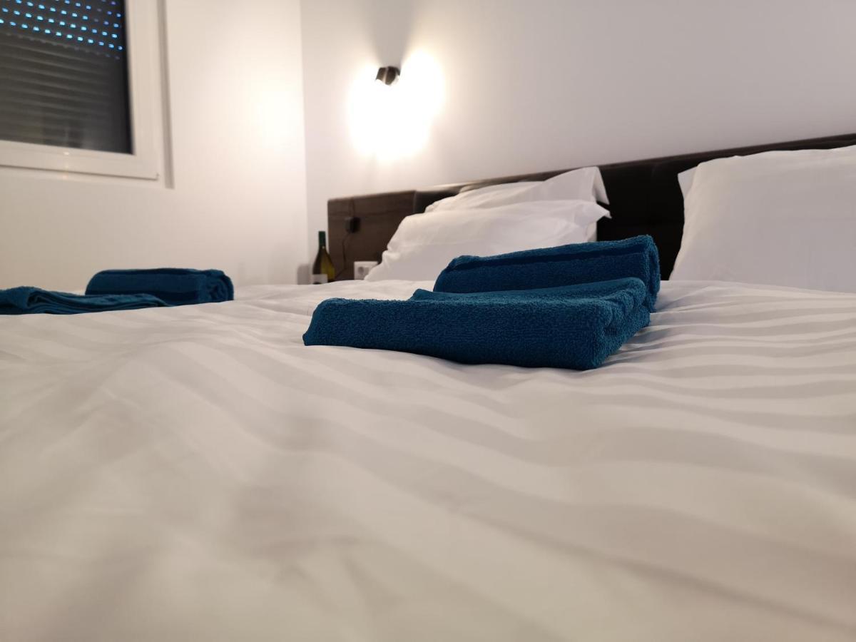 Ared-Atrium Mall Chrysflatty3 Premium Apartment 60Mp Arad Esterno foto