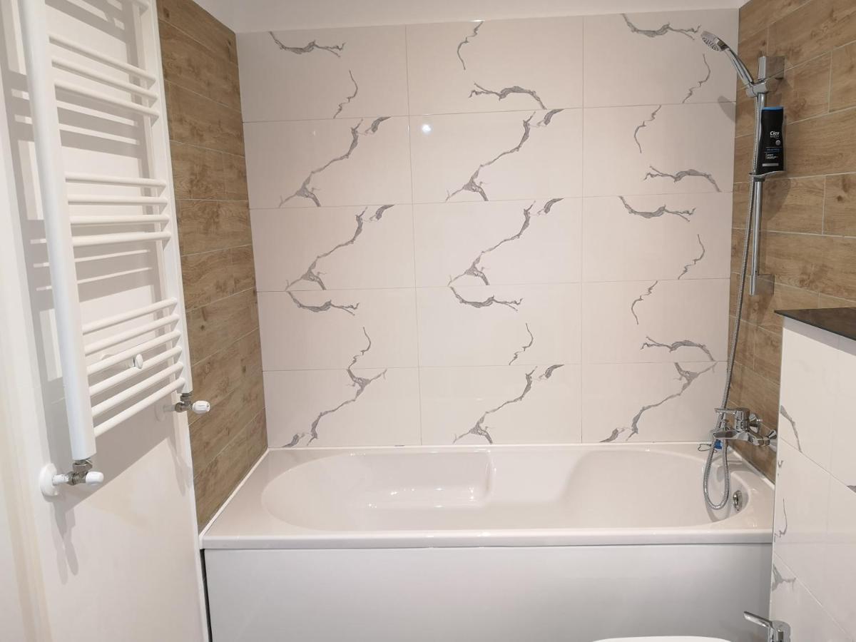 Ared-Atrium Mall Chrysflatty3 Premium Apartment 60Mp Arad Esterno foto
